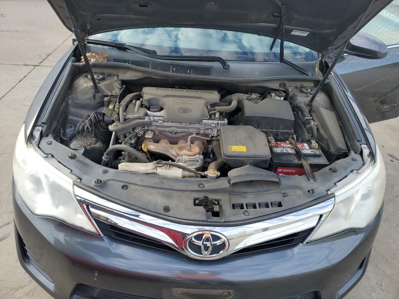 2012 Toyota Camry - Image 11