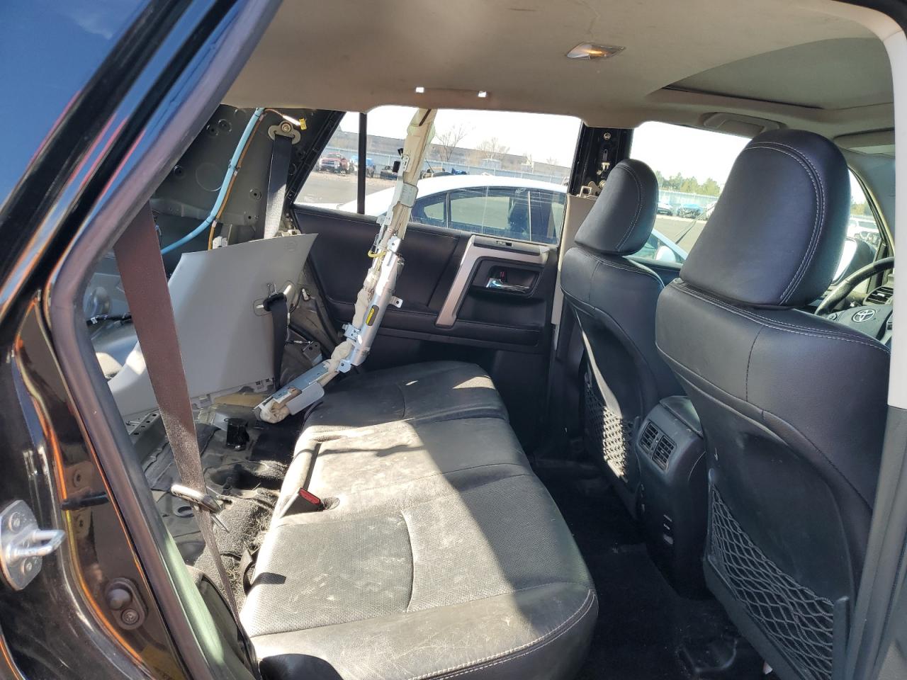 2017 Toyota 4Runner - Image 11
