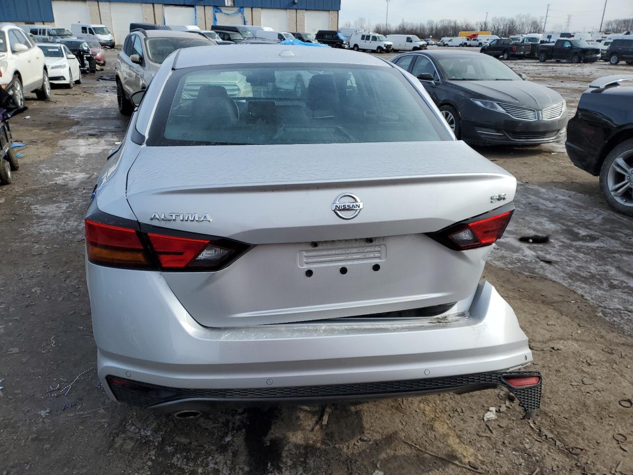 2020 Nissan Altima - Image 6