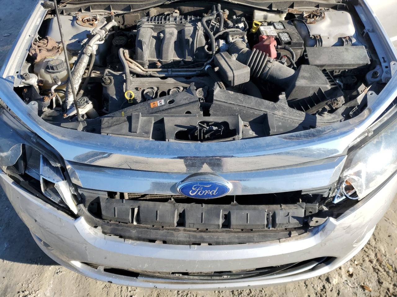 2011 Ford Fusion - Image 11
