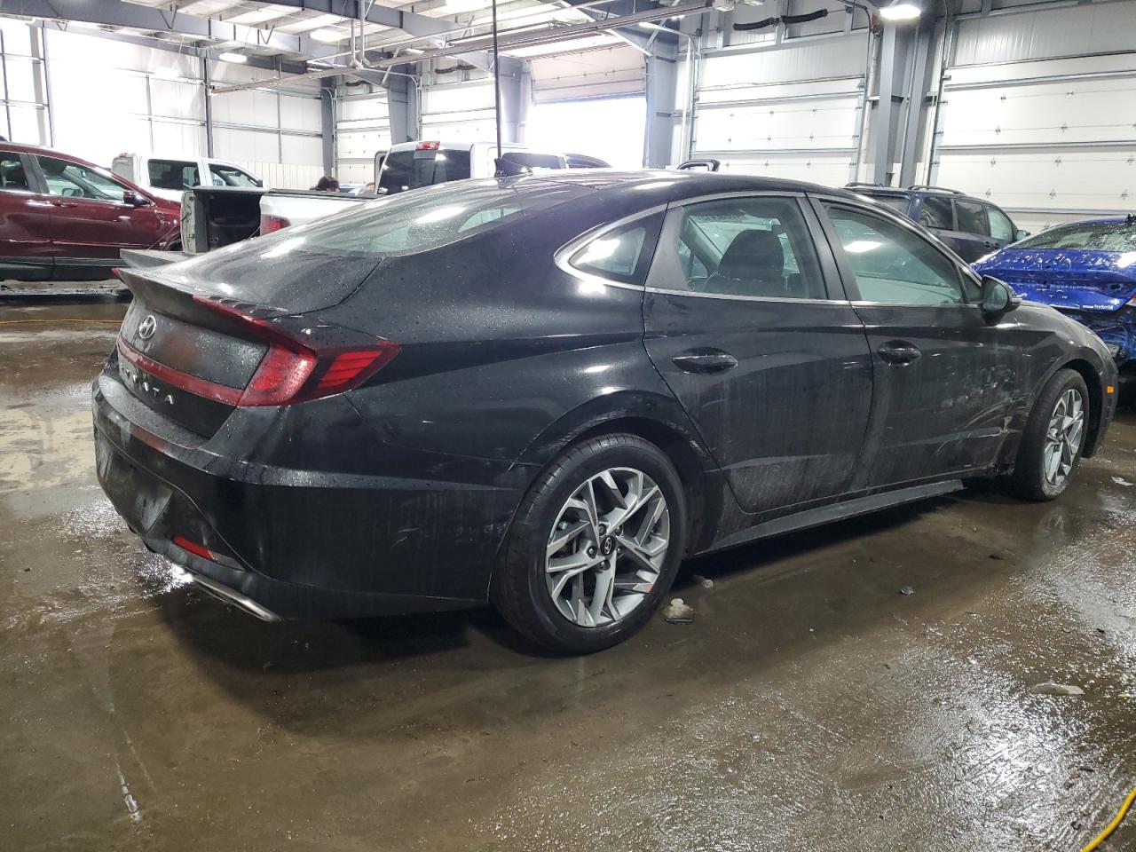 2023 Hyundai Sonata - Image 3