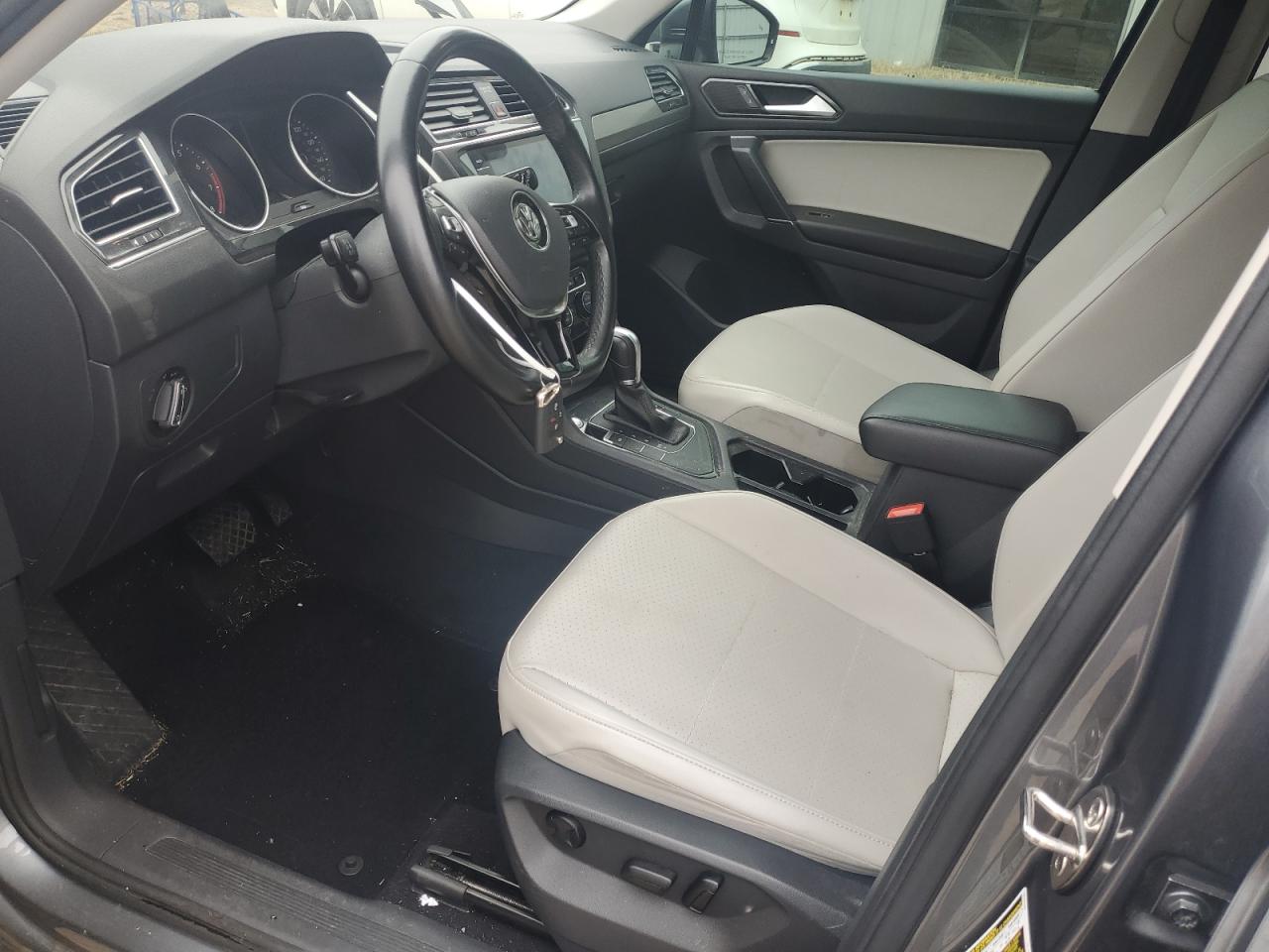 2018 Volkswagen Tiguan - Image 7
