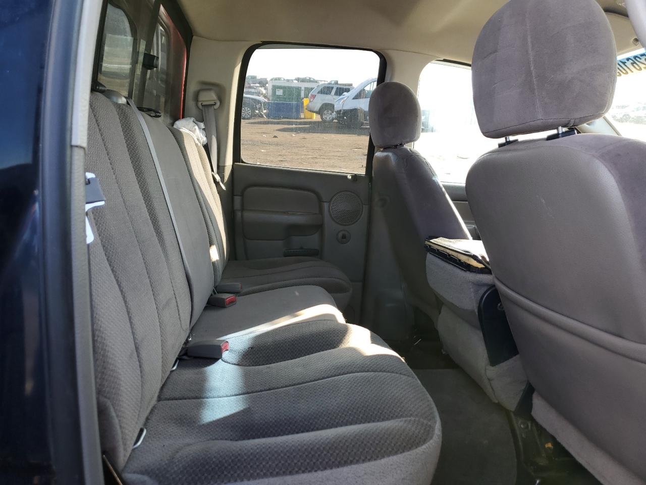 2003 Dodge RAM - Image 10