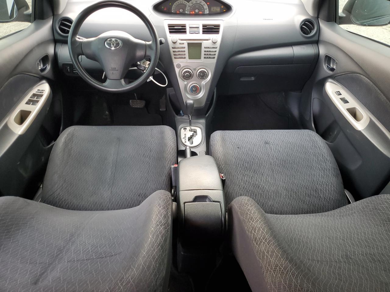 2008 Toyota Yaris - Image 8