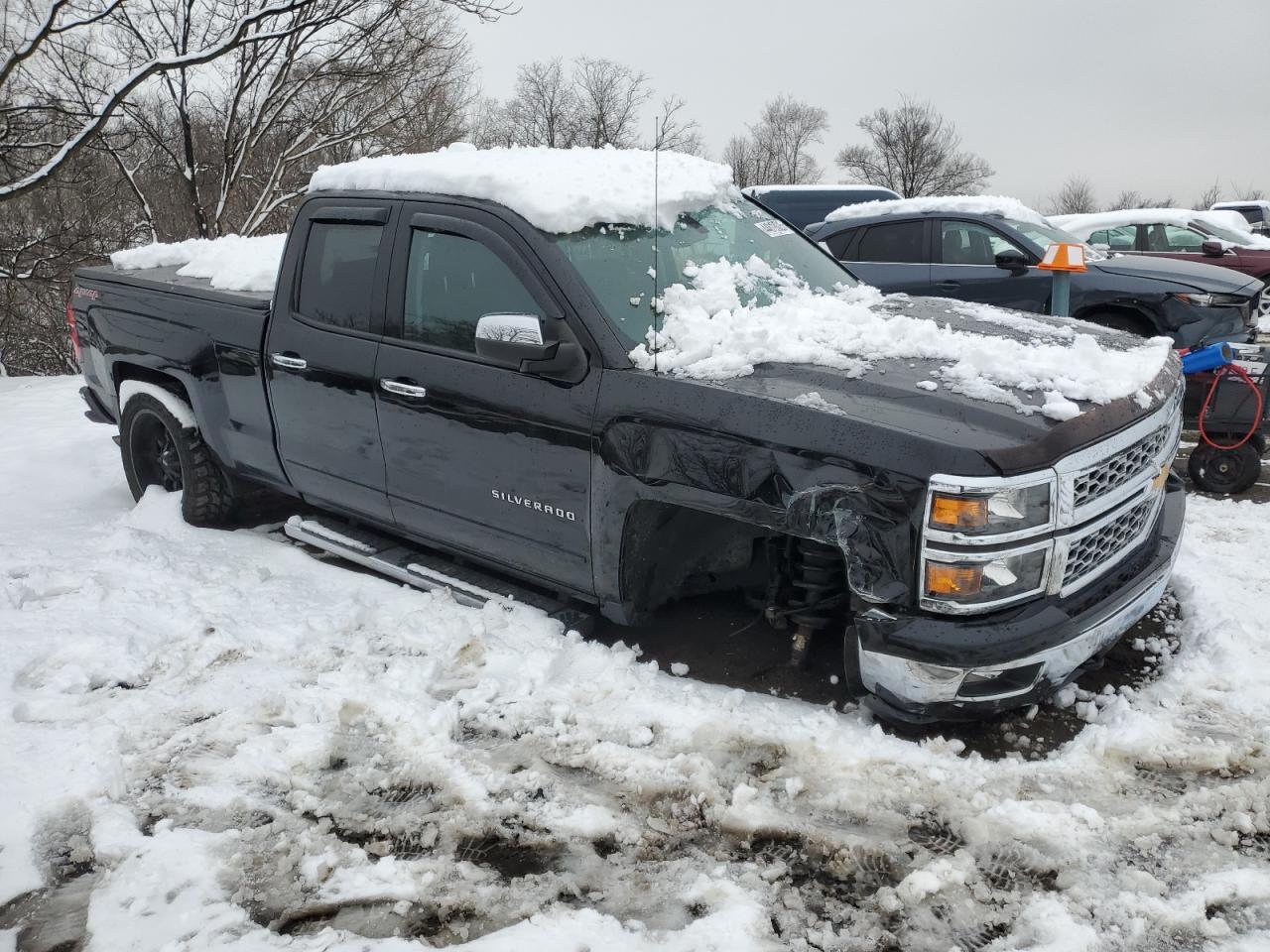 2015 Chevrolet Silverado - Image 4