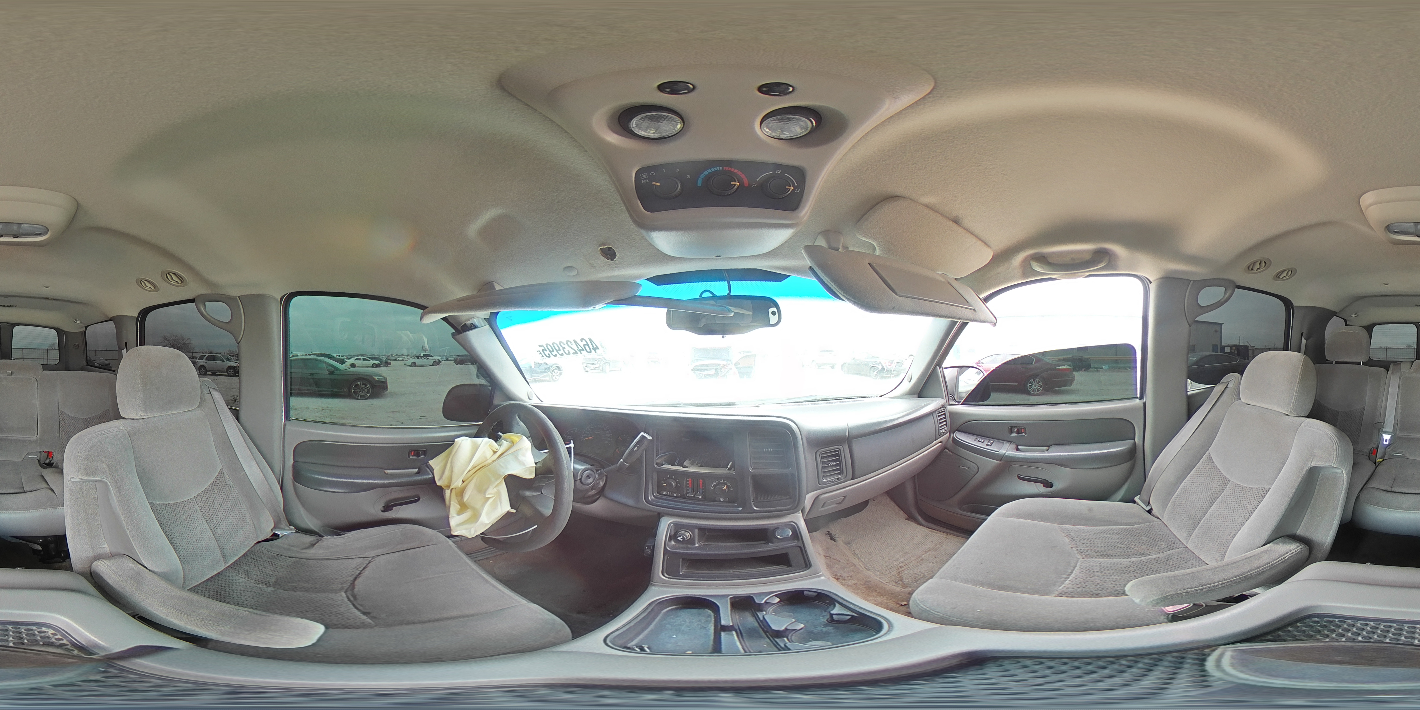 2003 Chevrolet Tahoe - Image 13
