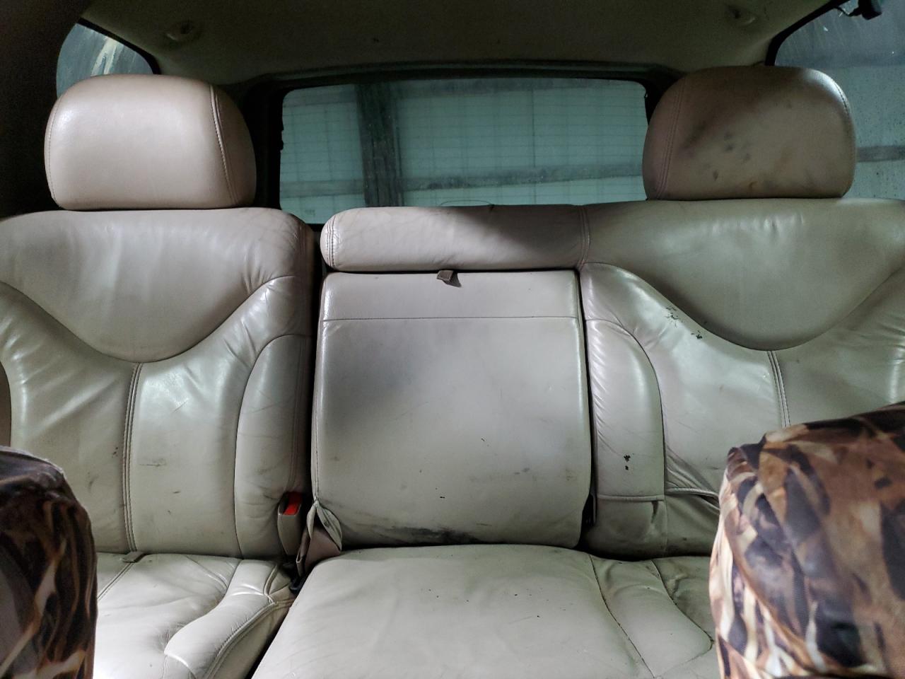2001 GMC Yukon - Image 10