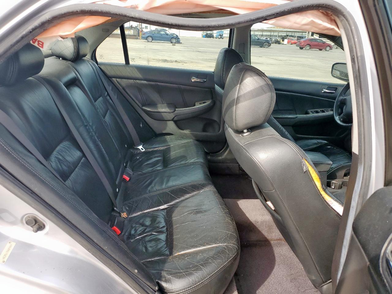 2004 Honda Accord - Image 10
