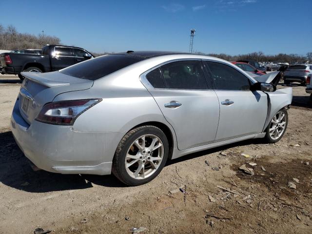 Седани NISSAN MAXIMA 2012 Сріблястий