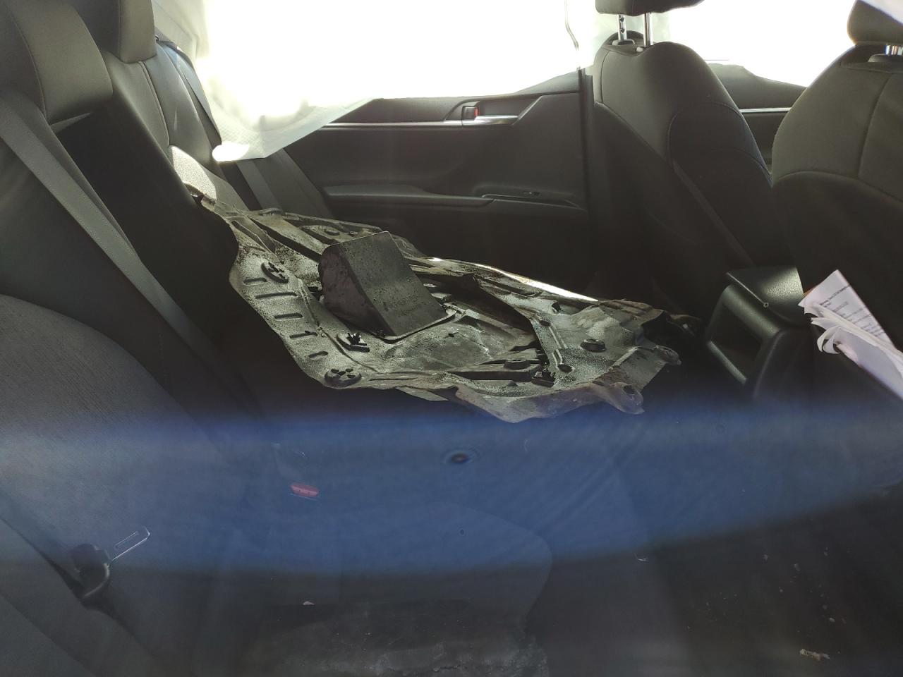 2018 Toyota Camry - Image 11