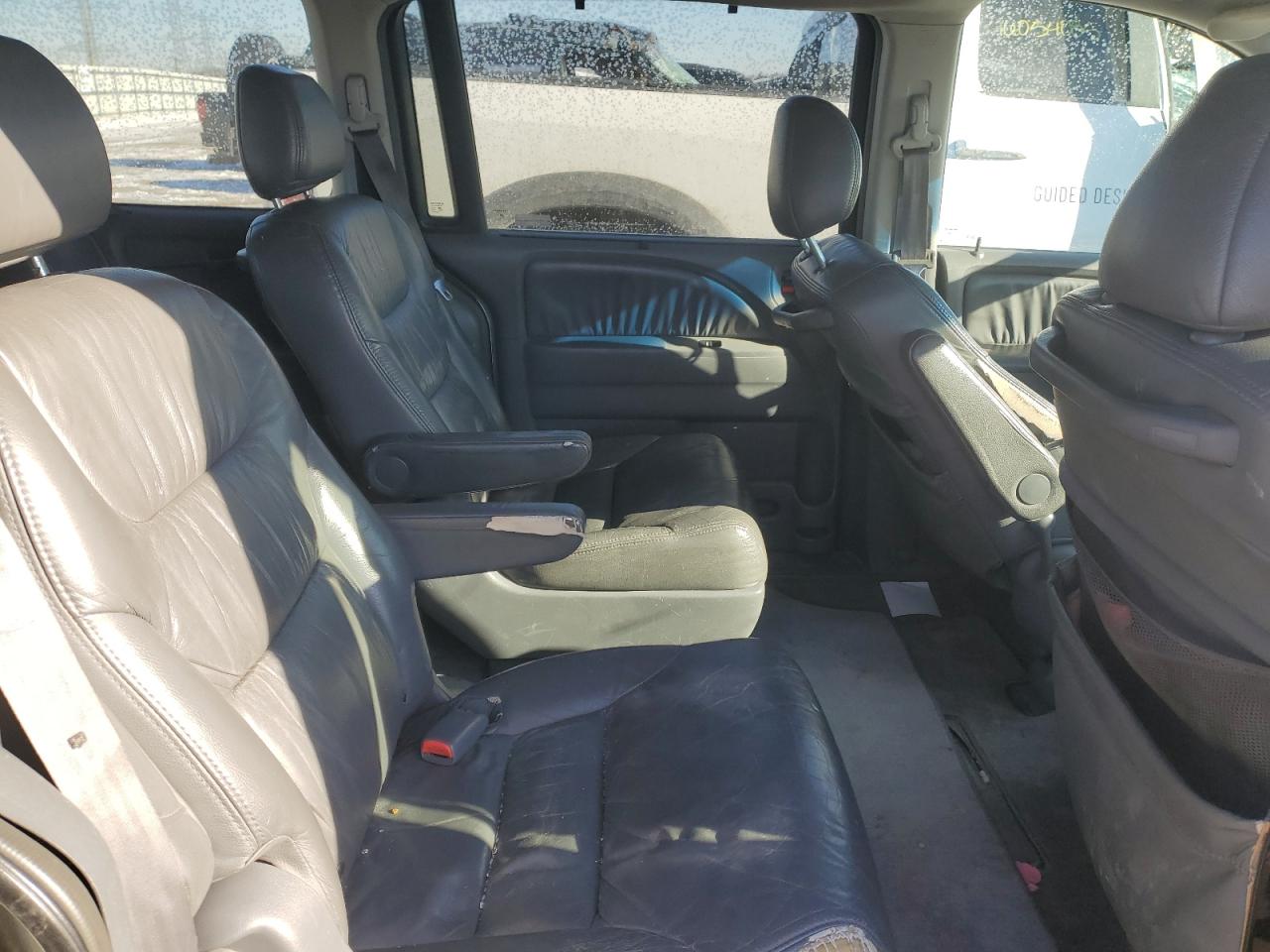 2006 Honda Odyssey - Image 11