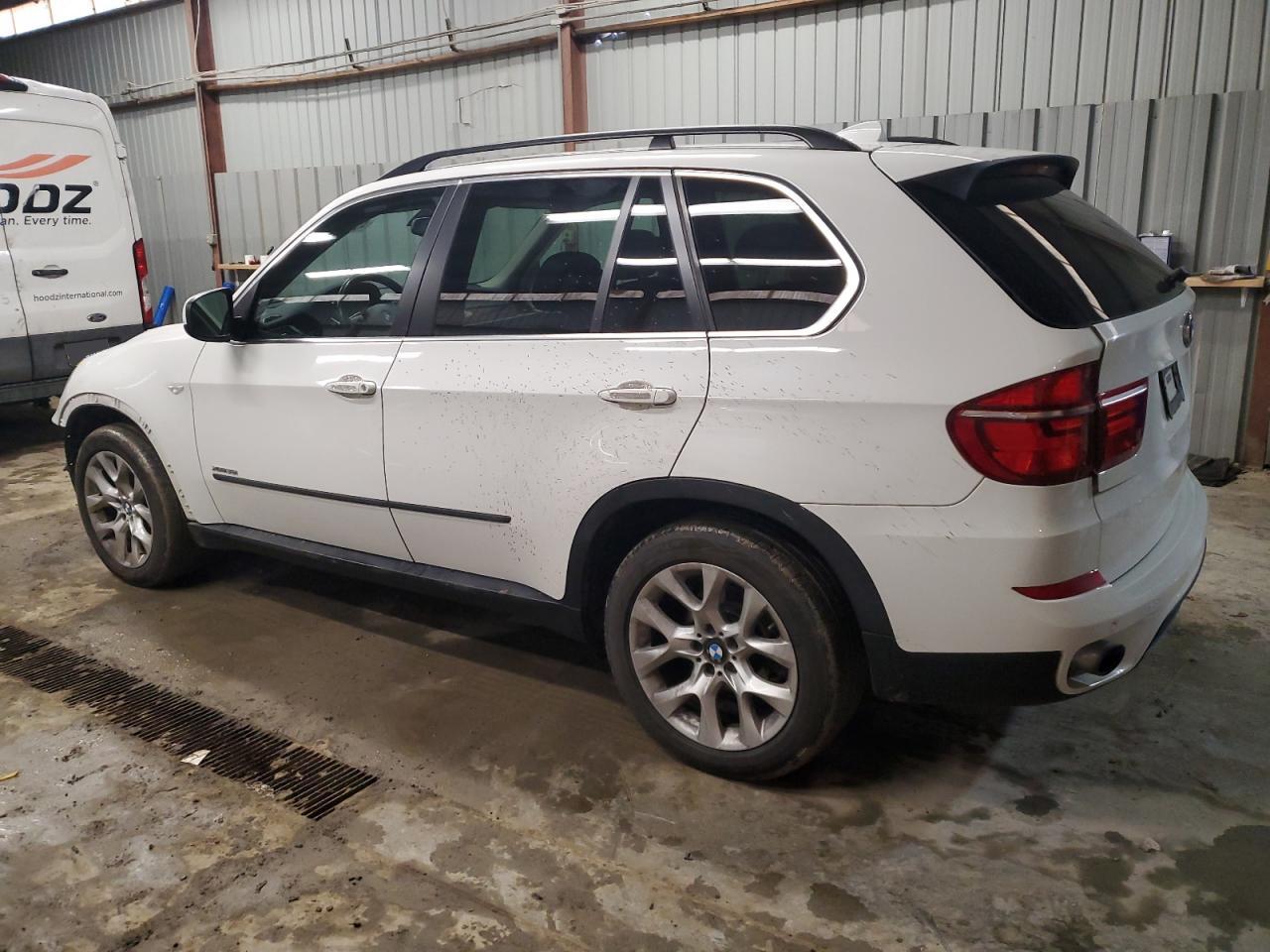 2013 BMW X5 - Image 2