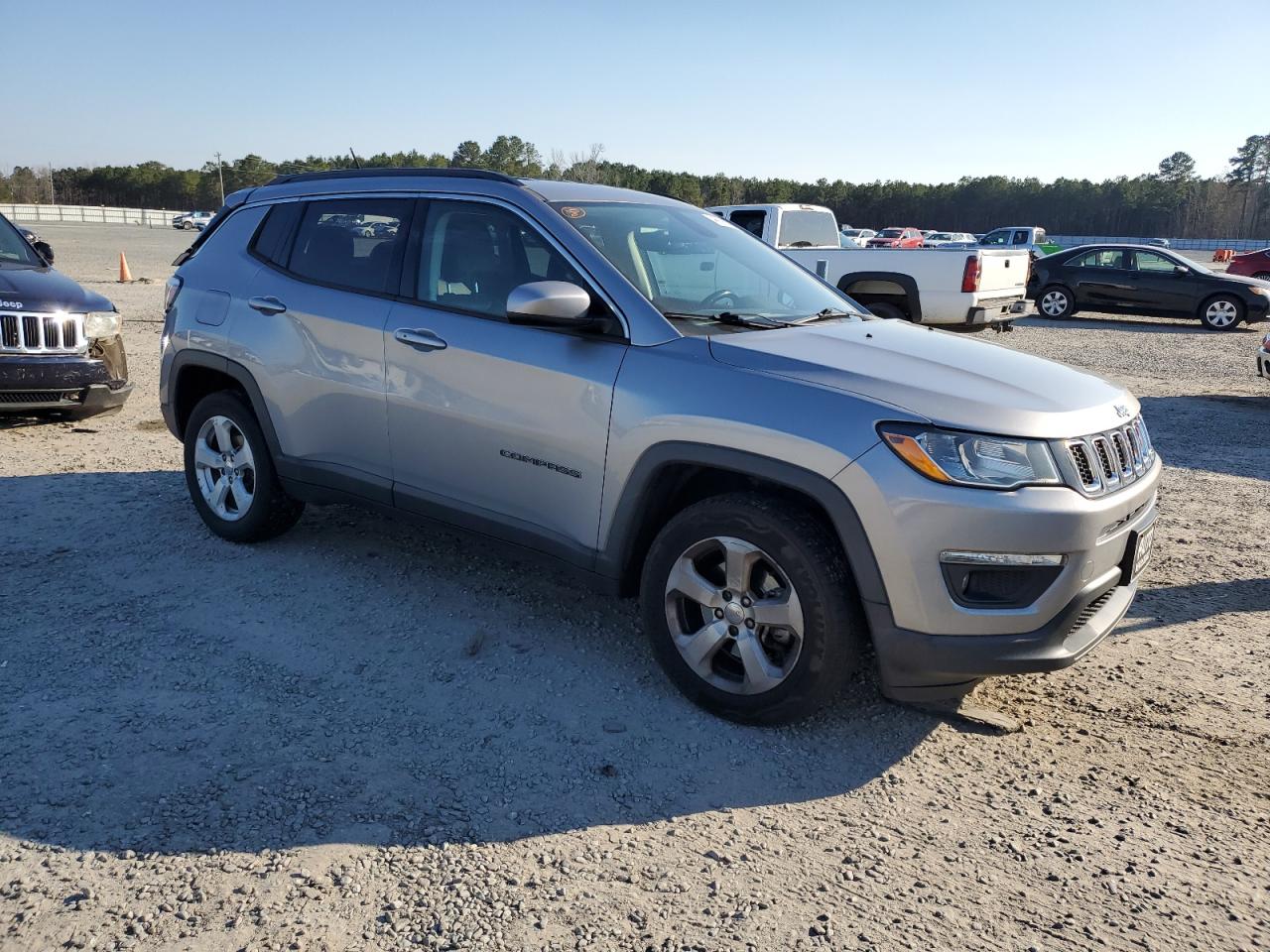 2018 Jeep Compass - Image 4