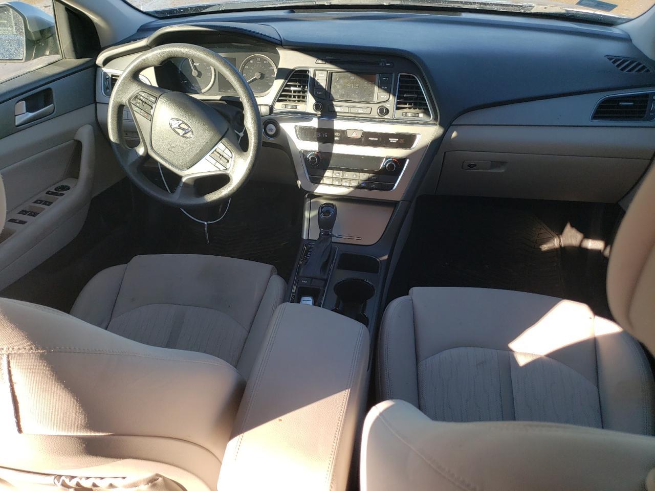 2016 Hyundai Sonata - Image 8