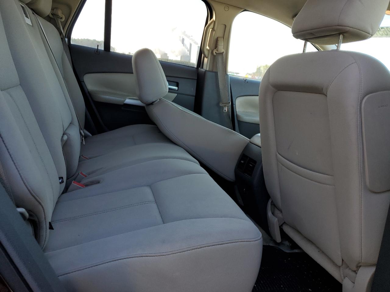 2011 Ford Edge - Image 12