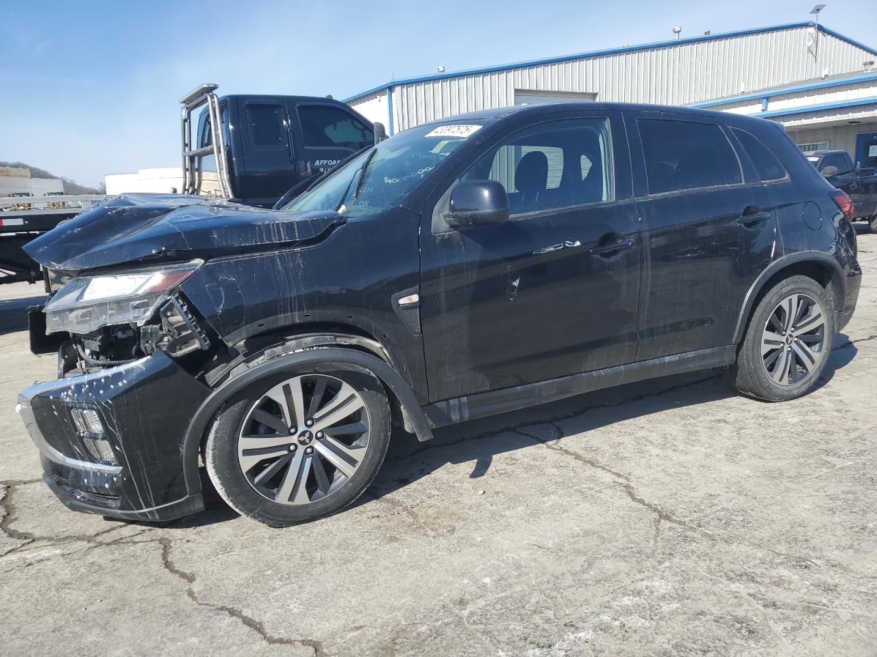 2020 Mitsubishi Outlander - Image 1