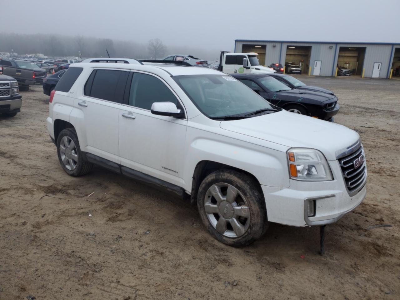 2016 GMC Terrain - Image 4