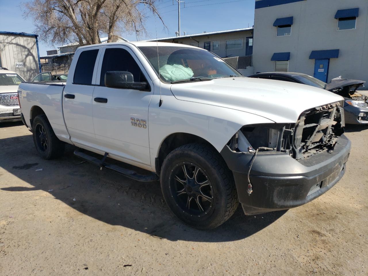 2016 RAM 1500 - Image 4