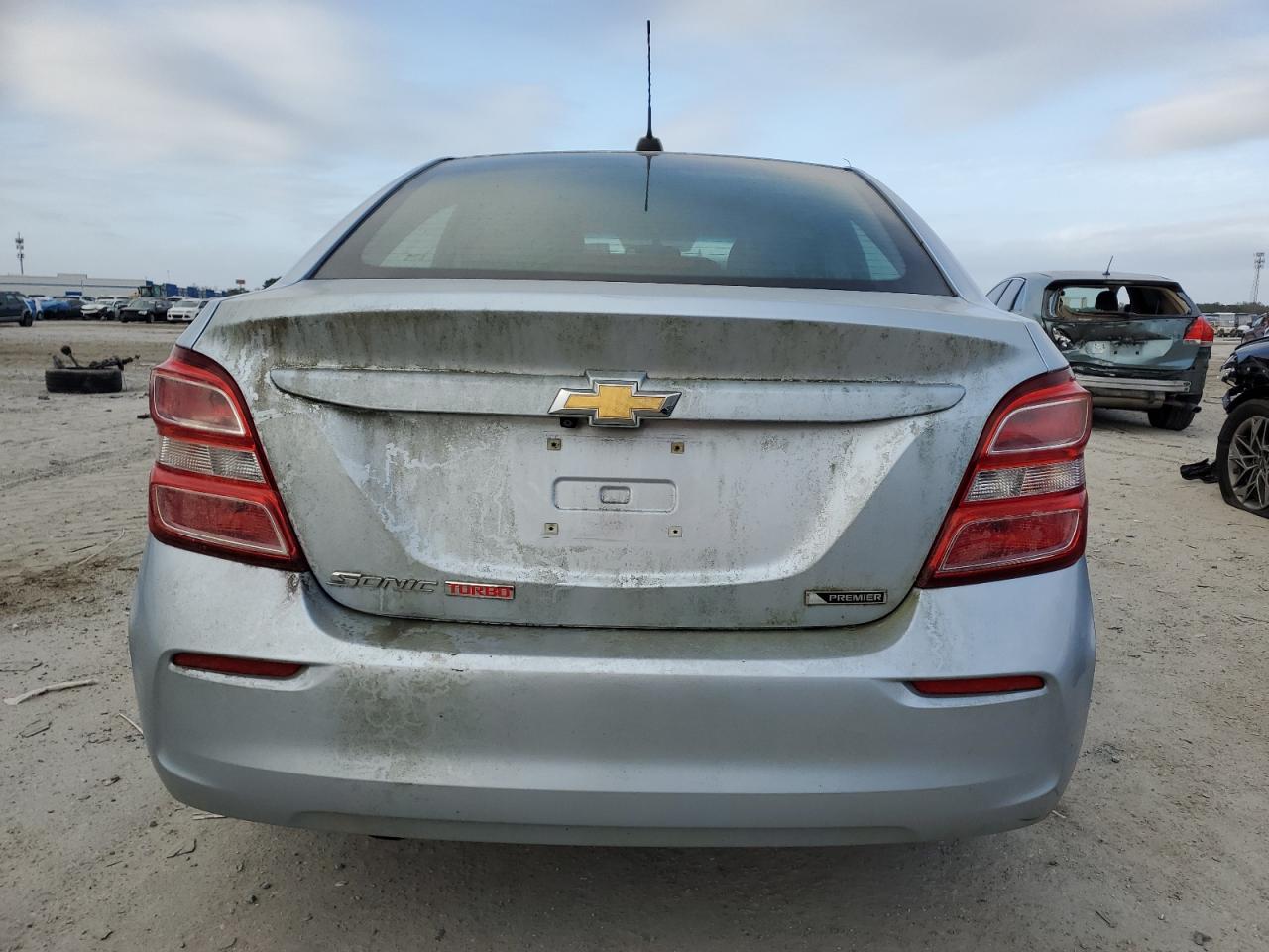 2018 Chevrolet Sonic - Image 6