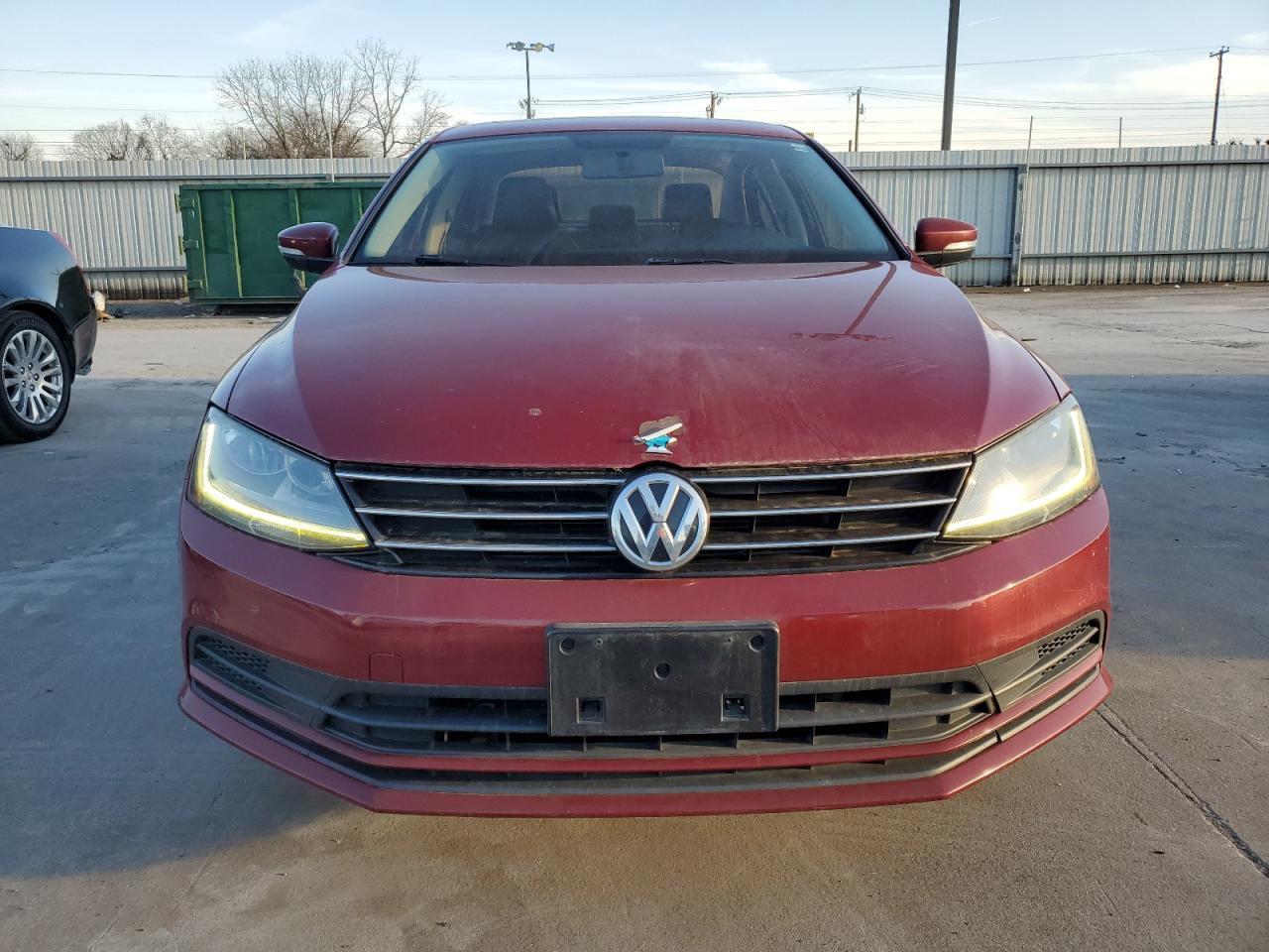 2017 Volkswagen Jetta - Image 5