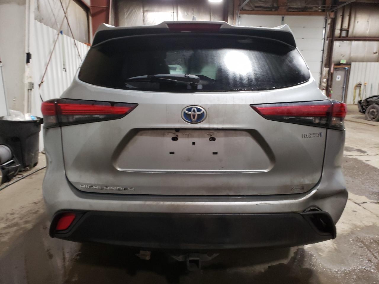 2020 Toyota Highlander - Image 6