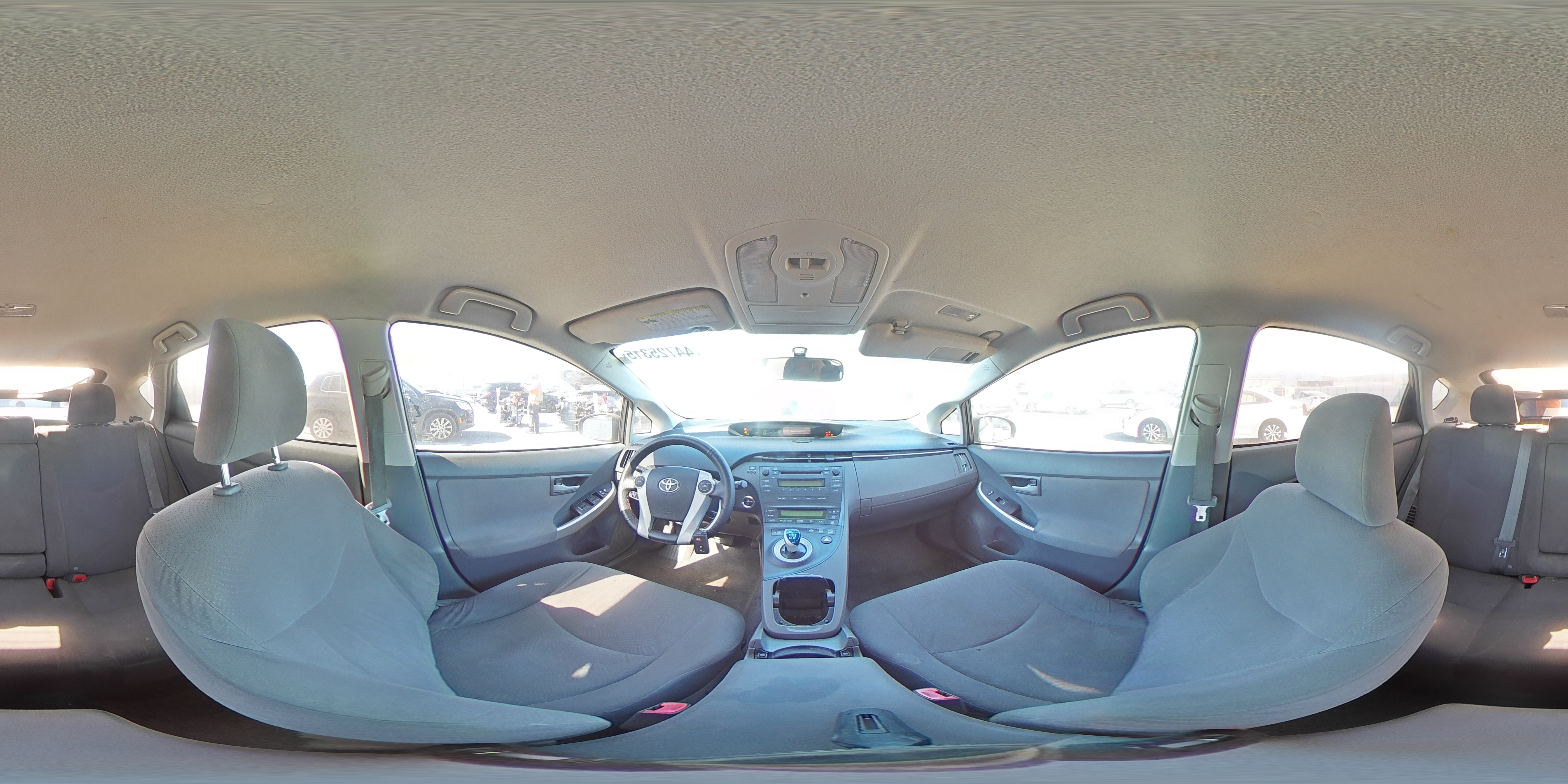 2011 Toyota Prius - Image 13
