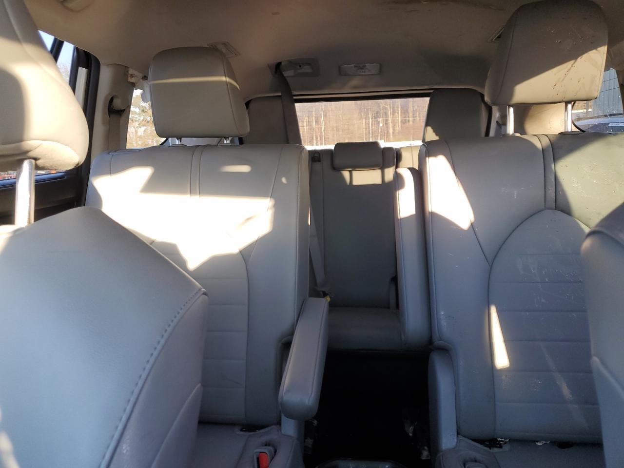 2022 Toyota Highlander - Image 10