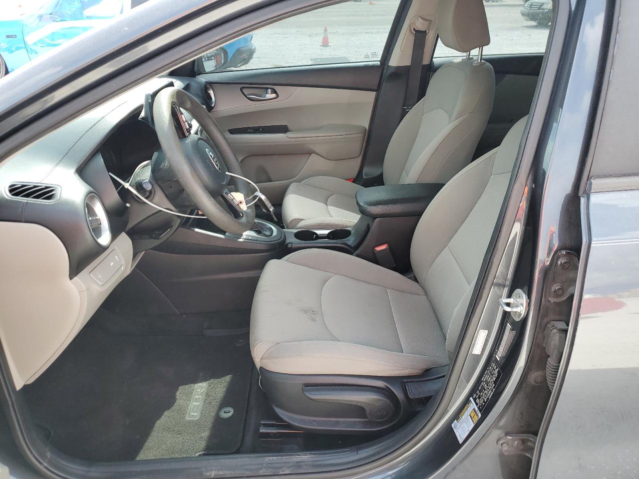 2019 Kia Forte - Image 7