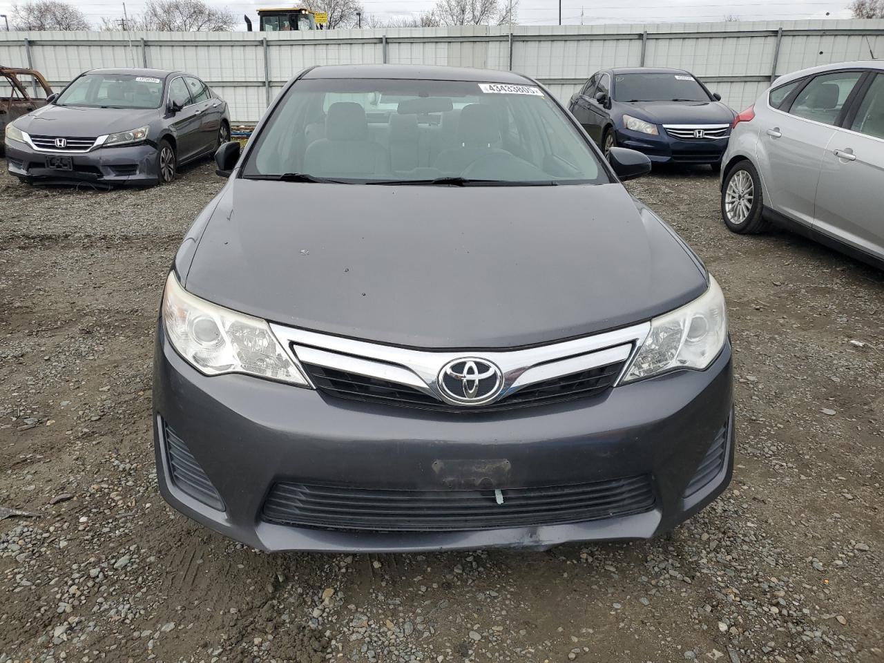 2012 Toyota Camry - Image 5