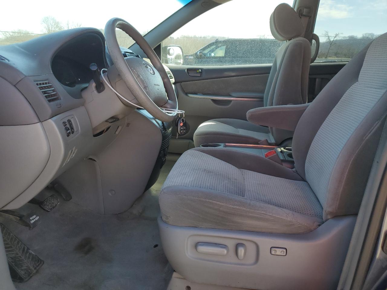 2008 Toyota Sienna - Image 7