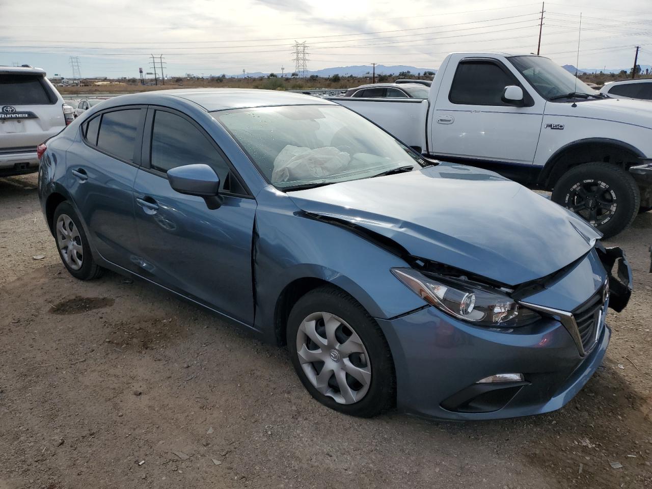 2016 Mazda 3 - Image 4