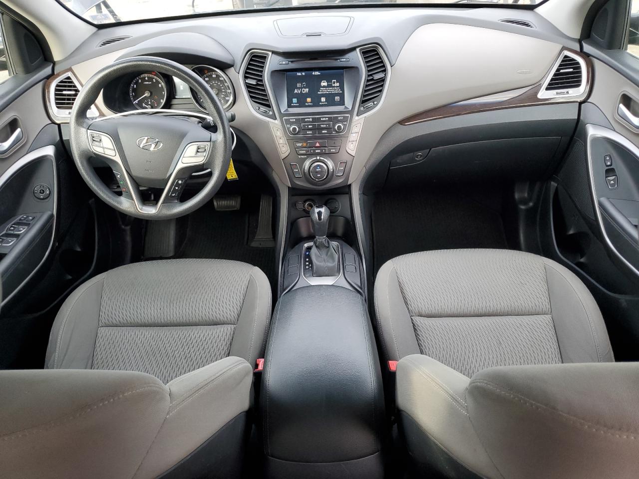 2017 Hyundai Santa Fe - Image 8