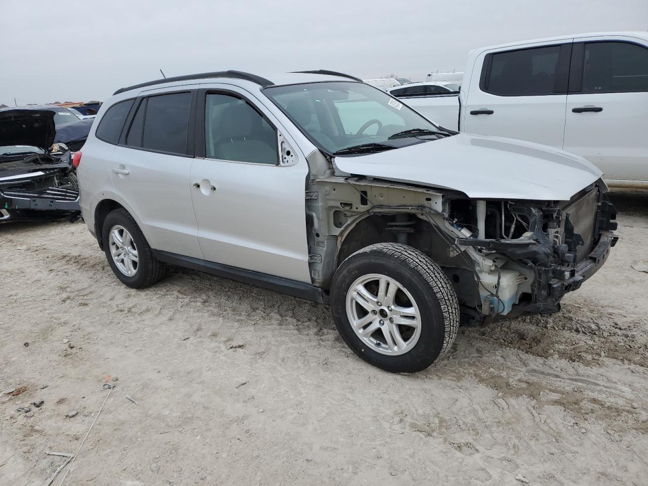 2012 Hyundai Santa Fe - Image 4
