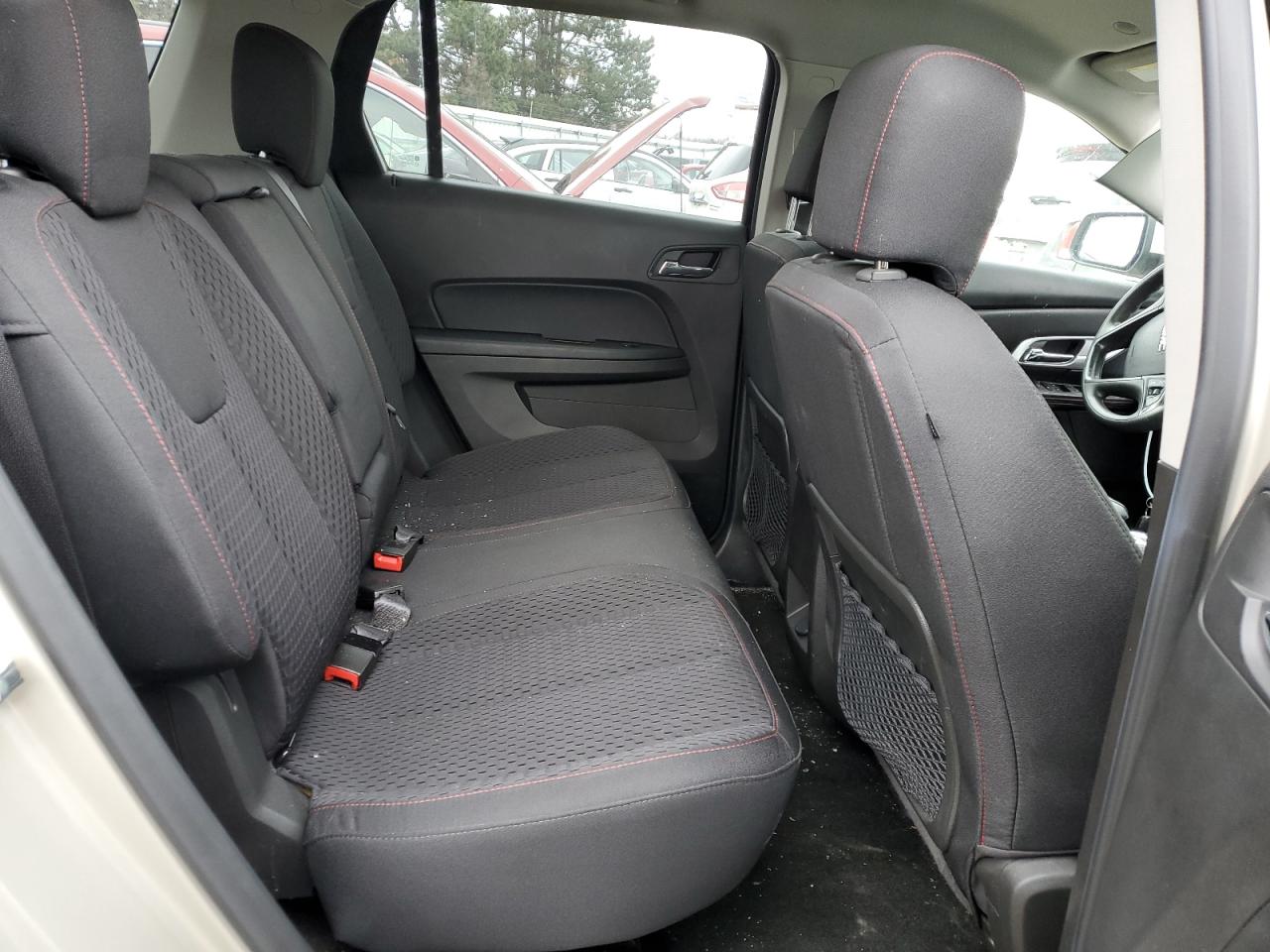 2015 GMC Terrain - Image 11