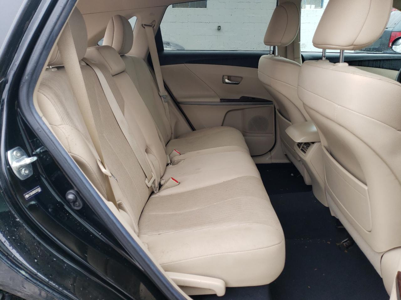 2014 Toyota Venza - Image 11