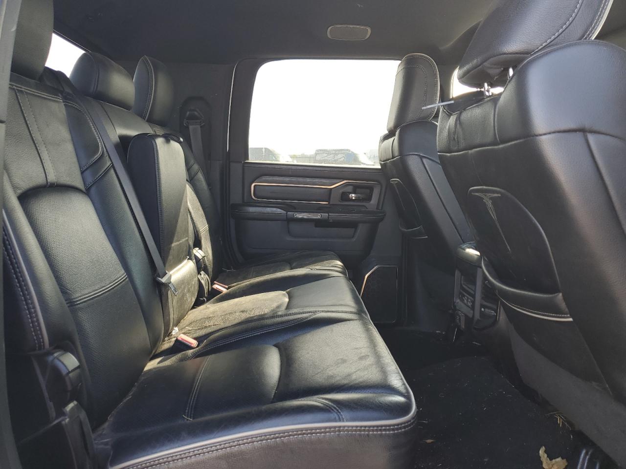 2022 RAM 2500 - Image 10