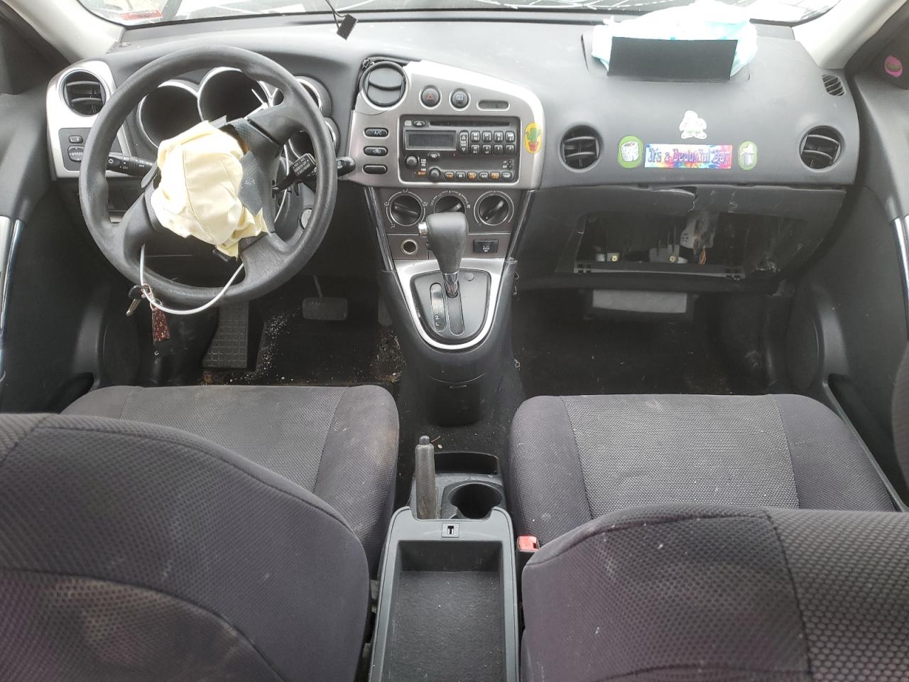 2003 Pontiac Vibe - Image 8