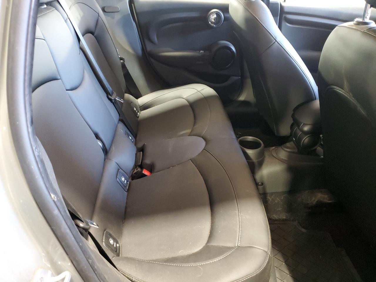 2019 MINI Cooper - Image 10