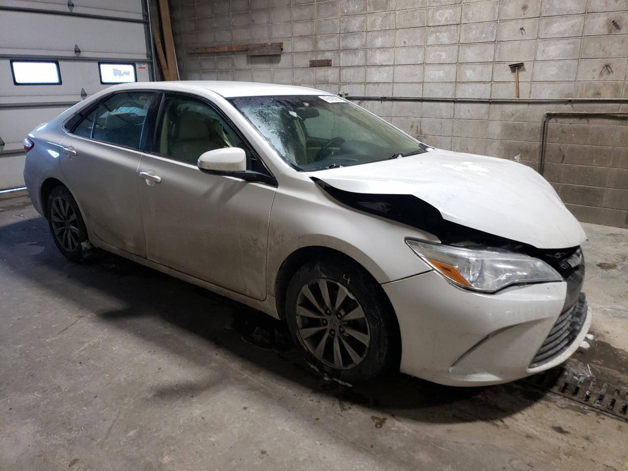 2016 Toyota Camry - Image 4