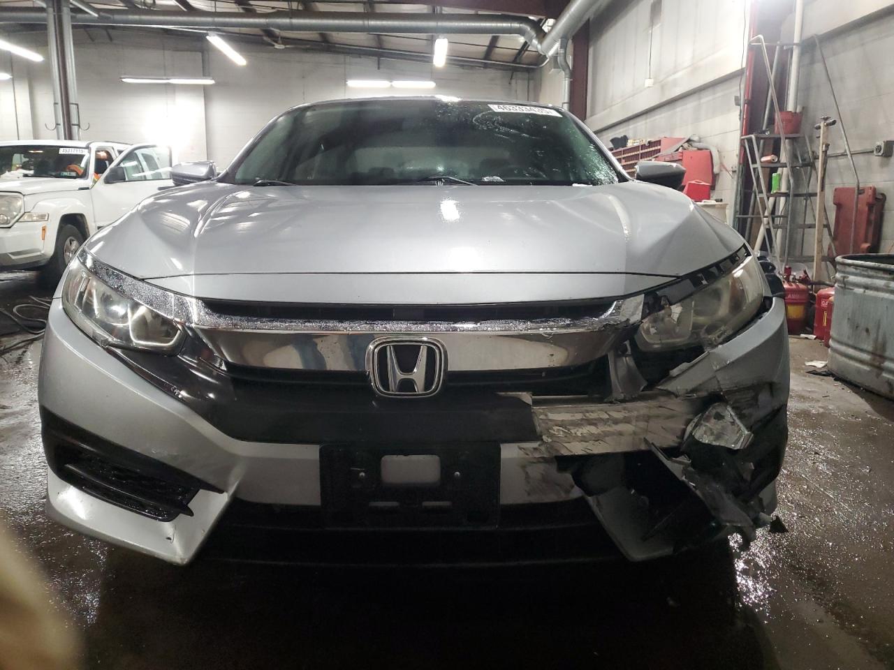 2016 Honda Civic - Image 5