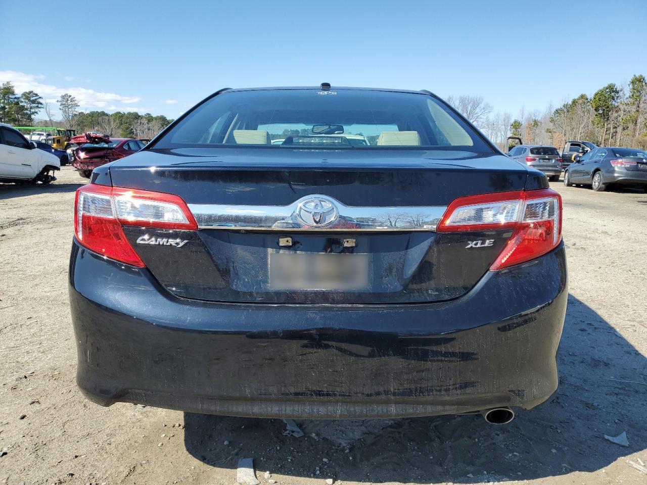 2012 Toyota Camry - Image 6