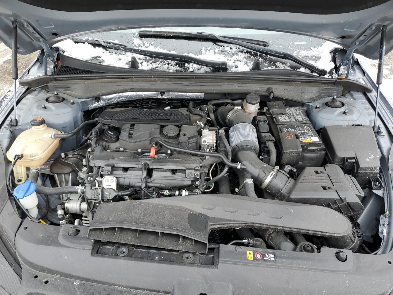 2022 Kia K5 - Image 12