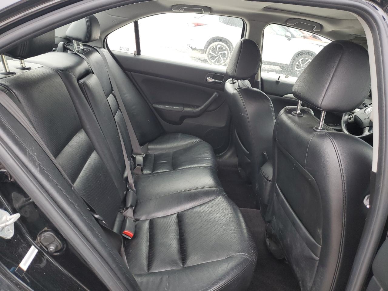2005 Acura TSX - Image 10