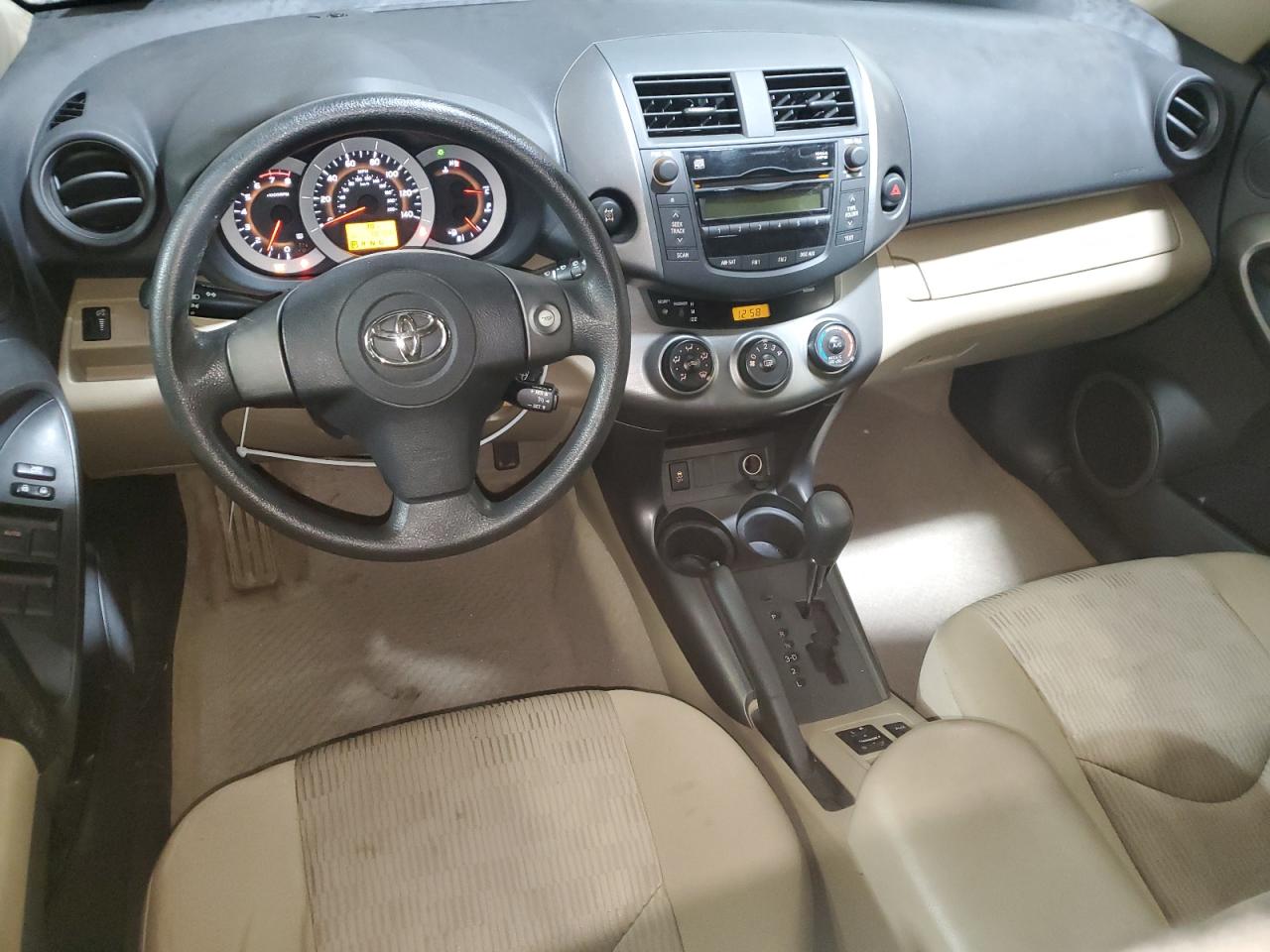 2011 Toyota RAV 4 - Image 8