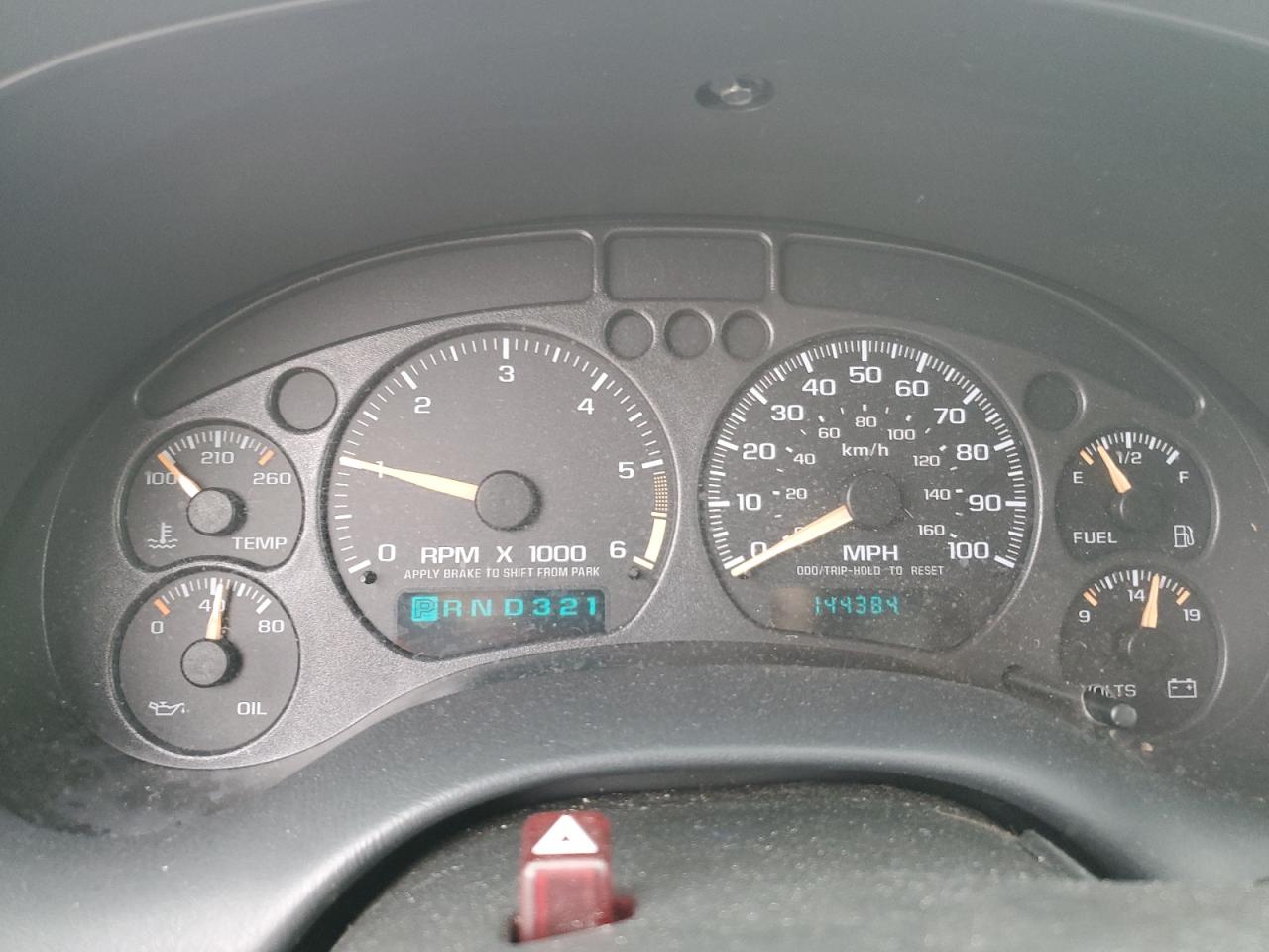2002 Chevrolet S-10 Pickup - Image 9