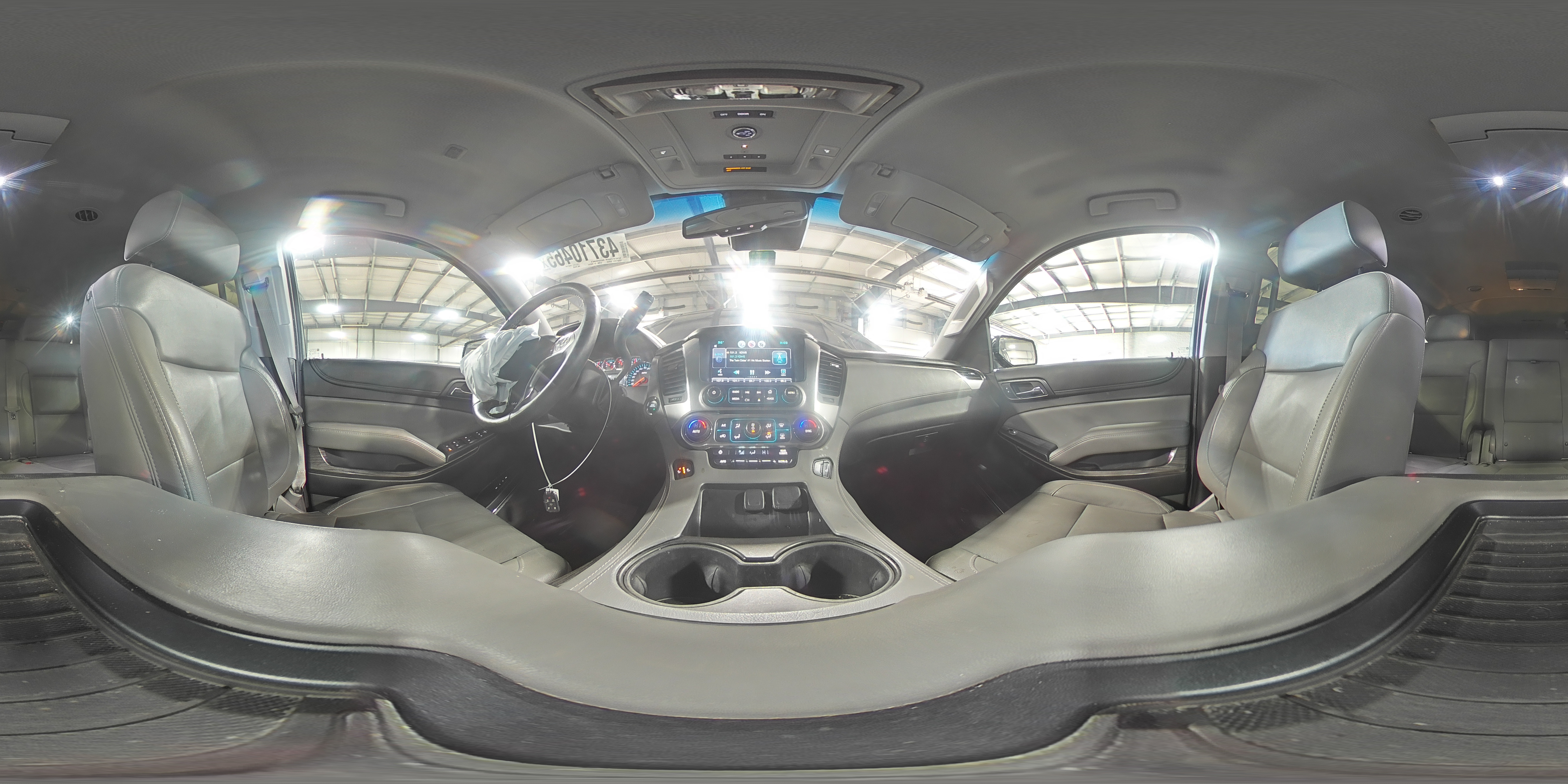 2015 Chevrolet Suburban - Image 15