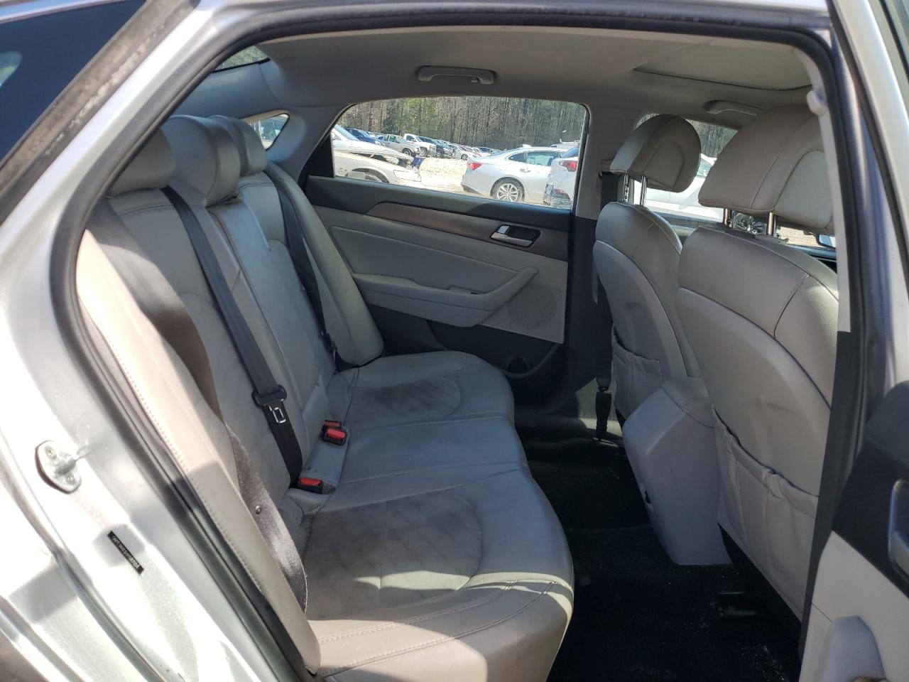 2017 Hyundai Sonata - Image 10