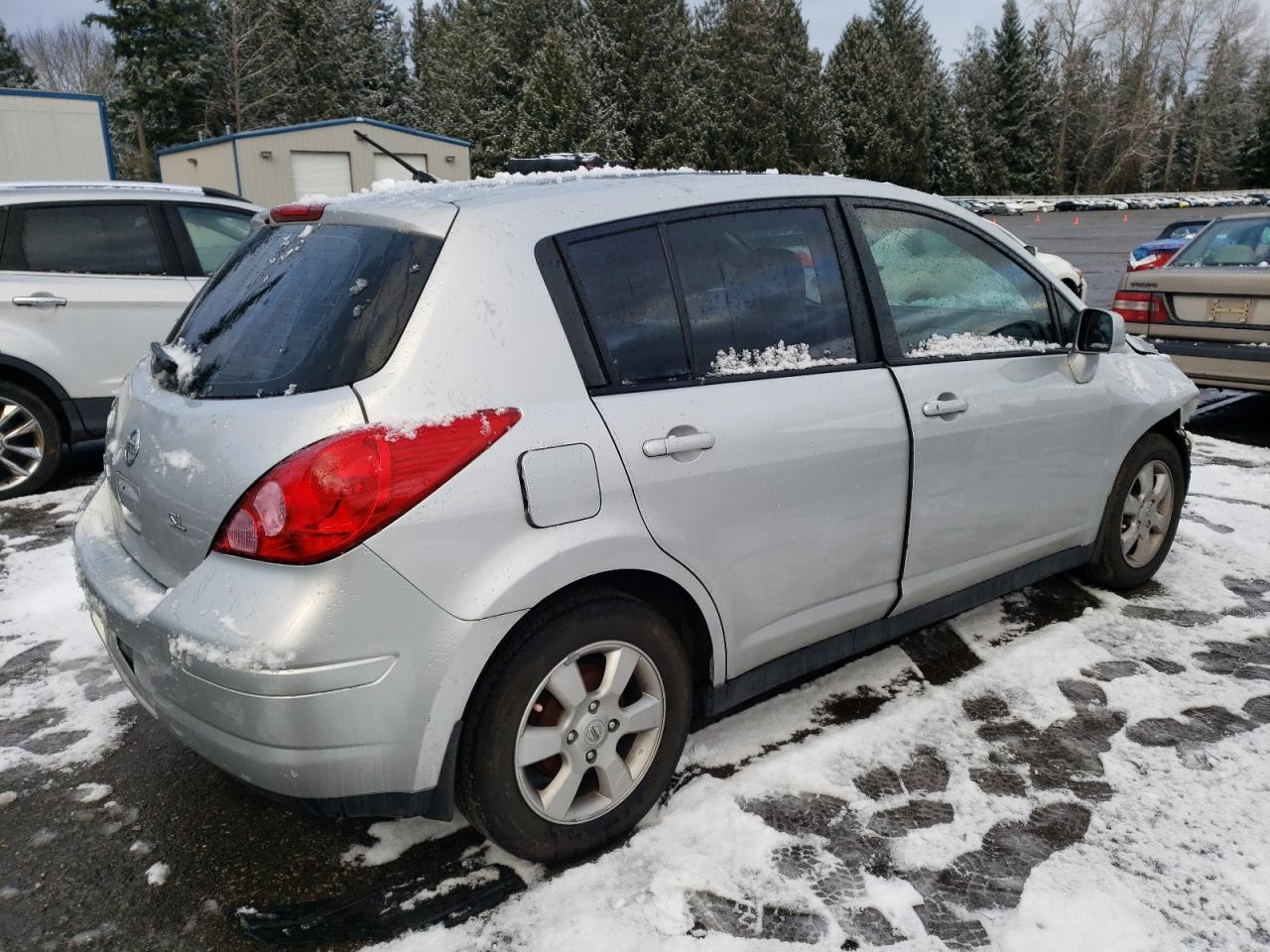 2009 Nissan Versa - Image 3