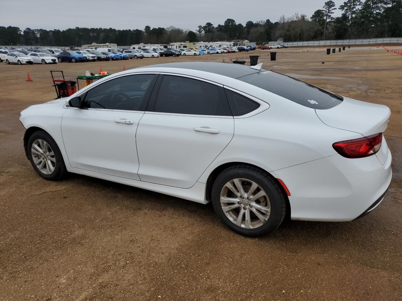 2016 Chrysler 200 - Image 2