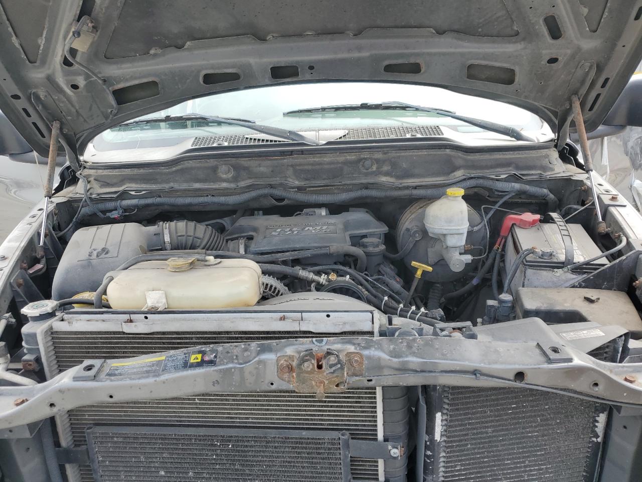 2004 Dodge RAM - Image 11
